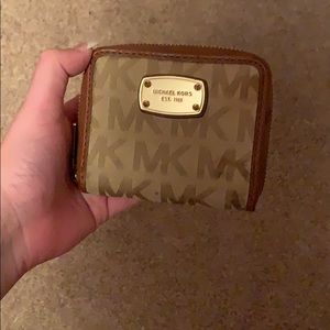 Micheal kors wallet
